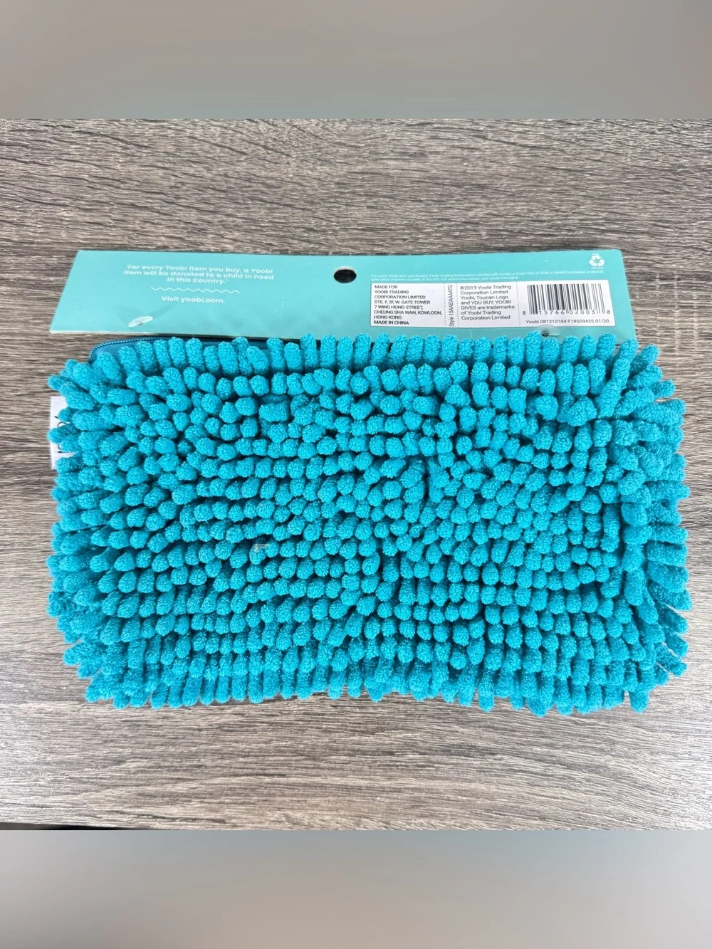 NEW Yoobi Blue Fuzzy Microfiber Zip Pouch